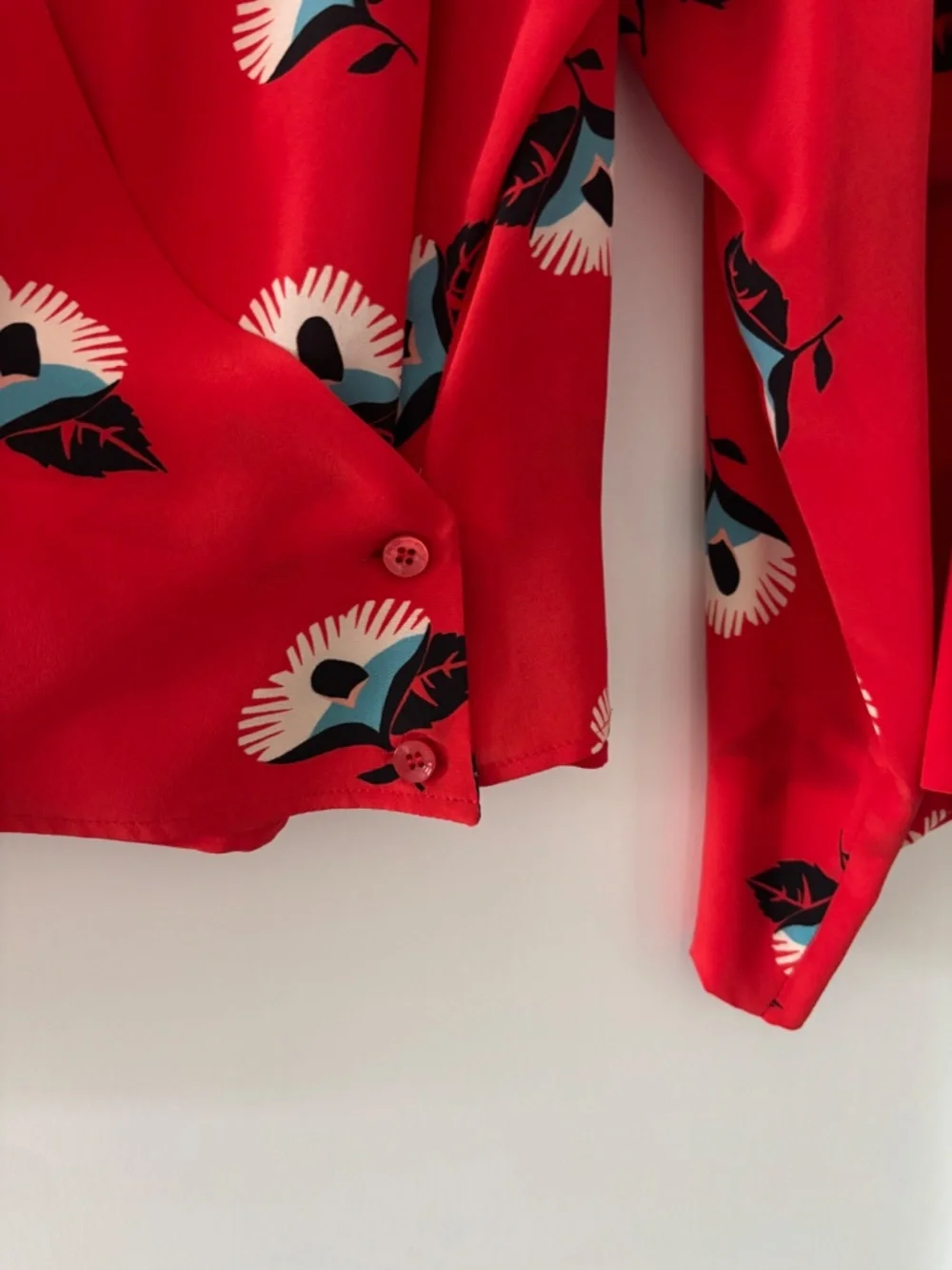 ETRO Italy 100% Silk Wrap Blouse Red Floral Surplice Top - IT 42 / US 6 - Picture 2 of 6